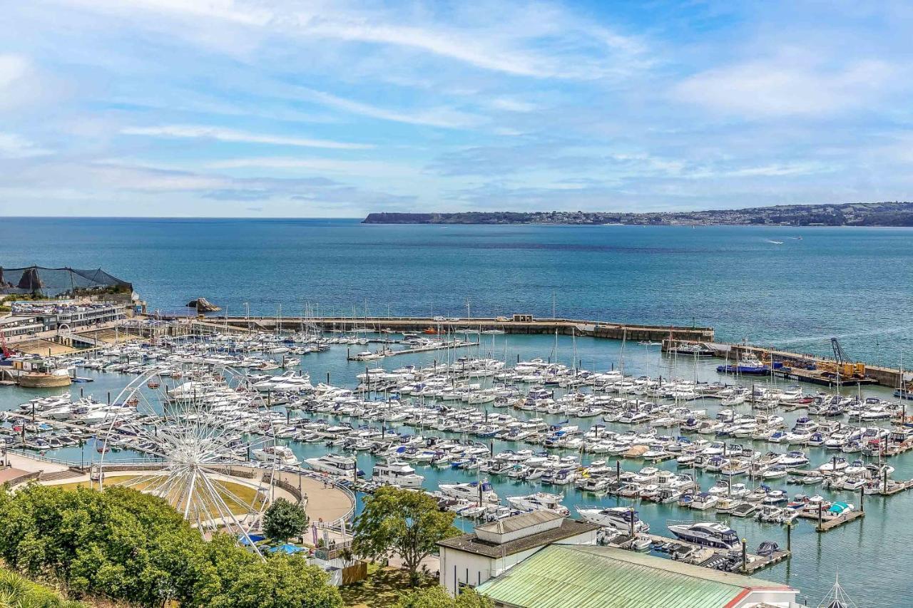 A7 Masts - Striking Beach Bolthole Apartment With Beautiful Sea Views Private Balcony & Parking 托基 外观 照片